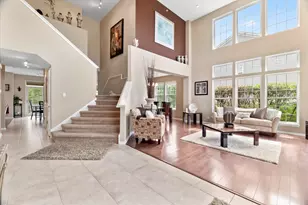 1225 Mallard Ln, Hoffman Estates, IL 60192 - Photo 4