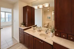 655 W Irving Park Rd, Chicago, IL 60613 - Photo 14
