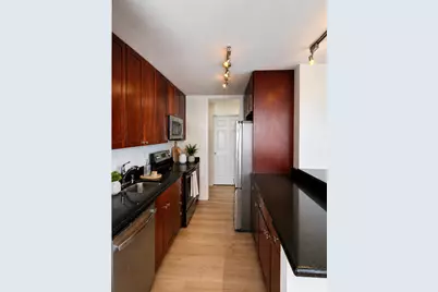655 W Irving Park Road #1502, Chicago, IL 60613 - Photo 8