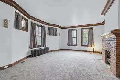 10130 S Lowe Avenue, Chicago, IL 60628 - Photo 6