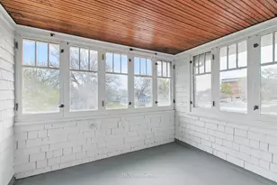 10130 S Lowe Ave, Chicago, IL 60628 - Photo 14