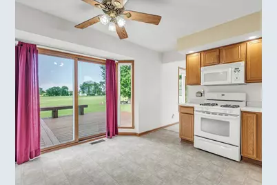 13033 Springhill Drive, Winnebago, IL 61088 - Photo 10