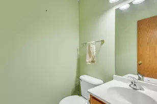 13033 Springhill Dr, Winnebago, IL 61088 - Photo 18