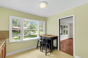 605 S Draper Ave, Champaign, IL 61821 - Photo 14