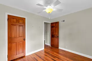 605 S Draper Ave, Champaign, IL 61821 - Photo 16
