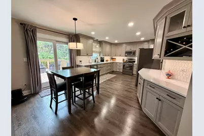 300 Savoy Drive, Shorewood, IL 60404 - Photo 14