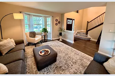 300 Savoy Drive, Shorewood, IL 60404 - Photo 10