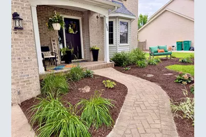 300 Savoy Drive, Shorewood, IL 60404 - Photo 2