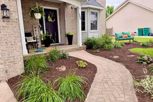300 Savoy Dr, Shorewood, IL 60404 - Photo 2