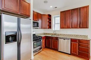 6150 N Ravenswood Ave, Chicago, IL 60660 - Photo 2