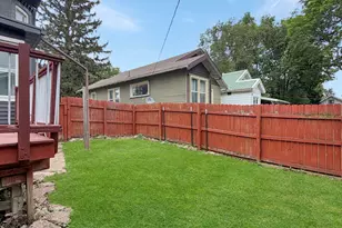 625 W Ringold St, Freeport, IL 61032 - Photo 26