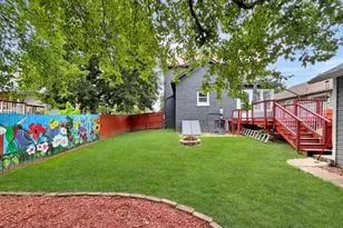 625 W Ringold St, Freeport, IL 61032 - Photo 2