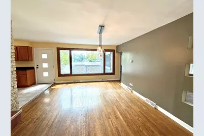 33517 N Greentree Road, Grayslake, IL 60030 - Photo 4