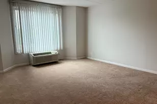 1 Renaissance Pl, Palatine, IL 60067 - Photo 6