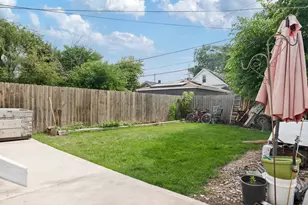 1329 S 12th Ave, Maywood, IL 60153 - Photo 14
