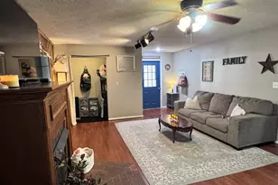 203 W Poplar St, Odin, IL 62870 - Photo 12