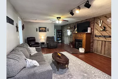 203 W Poplar Street, Odin, IL 62870 - Photo 14