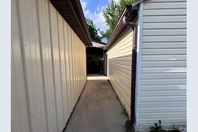 203 W Poplar Street, Odin, IL 62870 - Photo 6