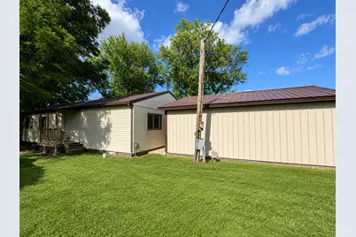 203 W Poplar Street, Odin, IL 62870 - Photo 4