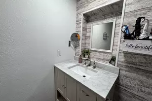 203 W Poplar St, Odin, IL 62870 - Photo 42