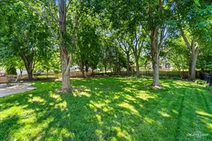 216 Willowwood Dr, Oswego, IL 60543 - Photo 24