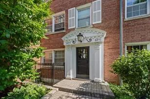2254 Sherman Ave, Evanston, IL 60201 - Photo 2