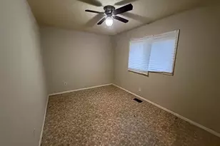 1016 Camaro Dr, Danville, IL 61832 - Photo 12