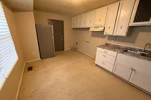 1016 Camaro Dr, Danville, IL 61832 - Photo 2