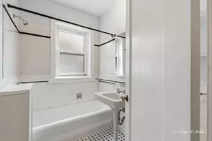906 Greenwood St, Evanston, IL 60201 - Photo 20