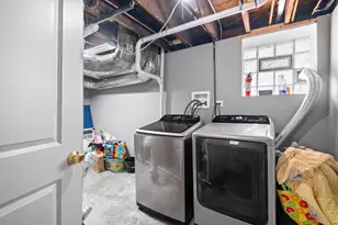 10724 S Prairie Ave, Chicago, IL 60628 - Photo 18
