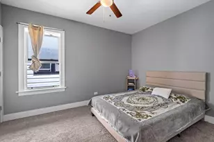 10724 S Prairie Ave, Chicago, IL 60628 - Photo 12