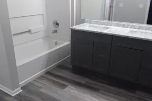 1872 Candlelight Cir, Montgomery, IL 60538 - Photo 18