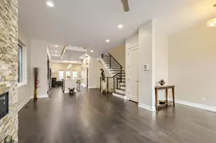 4814 S Champlain Ave, Chicago, IL 60615 - Photo 4