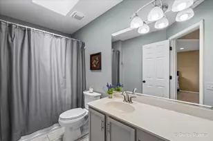 2366 Coral Cove, Elgin, IL 60123 - Photo 16