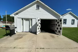 217 W Railroad St, Lena, IL 61048 - Photo 20