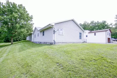 910 Stony Point Road, Dixon, IL 61021 - Photo 22