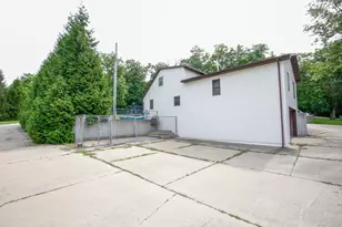 910 Stony Point Rd, Dixon, IL 61021 - Photo 8
