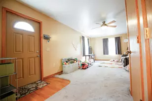 910 Stony Point Rd, Dixon, IL 61021 - Photo 10