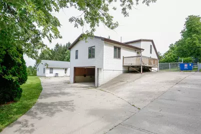 910 Stony Point Road, Dixon, IL 61021 - Photo 1