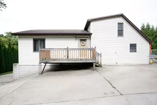 910 Stony Point Rd, Dixon, IL 61021 - Photo 6