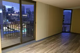 70 W Huron St, Chicago, IL 60654 - Photo 10