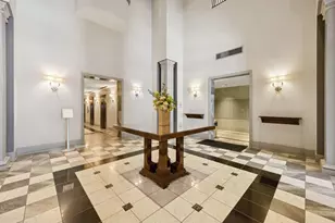 70 W Huron St, Chicago, IL 60654 - Photo 22