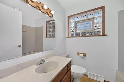 12723 S Marquette Avenue, Chicago, IL 60633 - Photo 18