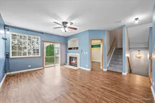 401 Evergreen Cir, Gilberts, IL 60136 - Photo 10