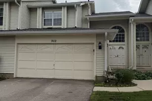 902 Sturnbridge Ct, Schaumburg, IL 60173 - Photo 2
