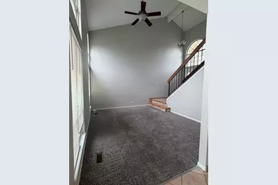 902 Sturnbridge Court, Schaumburg, IL 60173 - Photo 4