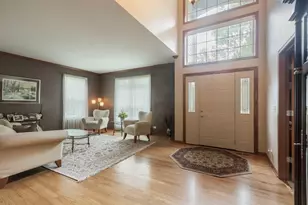556 Prescott Ln, Gurnee, IL 60031 - Photo 2