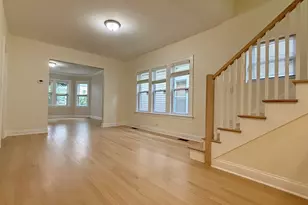 5821 W Gunnison St, Chicago, IL 60630 - Photo 10