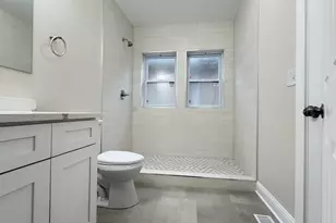 5821 W Gunnison St, Chicago, IL 60630 - Photo 18