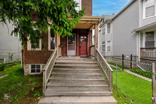 928 N Parkside Ave, Chicago, IL 60651 - Photo 1